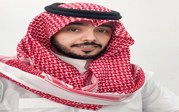 مقاطع هاشم محمد الراشدي ”الشعرية” تشعل مواقع التواصل!