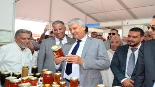 السيد صديقي : رجل دولة حقيقي  أعطى الكثير للوطن ولازال قادرا على العطاء أكثر في أي منصب كان..