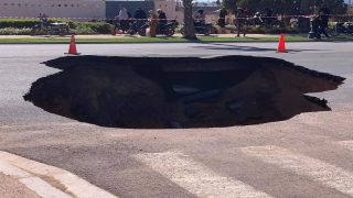 مجهودات متواصلة لإصلاح الحفرة العميقة بين أكادير وإنزكان