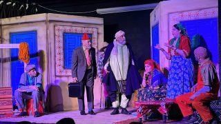 تيفلت…ليالي رمضان الفنية مسرح تكدة يقدم مسرحية “أغزيل الحادكات”