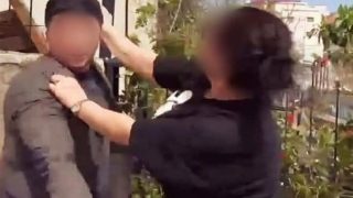 سنتين سجنا نافدا للسيدة التي صفعت قائد تمارة، ووزارة الداخلية تتنازل عن المتابعة.