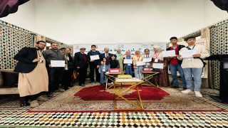 فاس تحتفي بالذكاء الاصطناعي في مهرجان علمي متميز بحضور البروفيسور رشيد يزمي مع ثلاثة من الدكاترة و الطلبة الباحثين