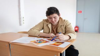 روسيا : احتضان موسكو لأولمبياد اللغة العربية بعد تنامي إهتمام الطلاب الروس بلغة الضاد و مغاربة ضمن لجنة التحكيم