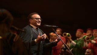 طهور” يبدع في “سمفونية العروسة” بمشاركة 90 عازفا