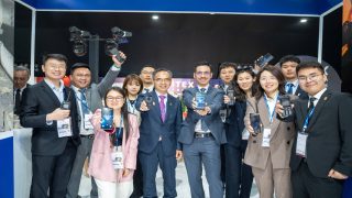 هيتيرا ترسّخ ريادتها في الاتصالات الحرجة بإطلاق جهاز PNC660 خلال مشاركتها في GITEX Africa 2025