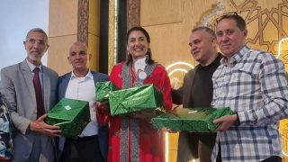 في حفل “أغلى أم”.. تكريم الصحفية حنان الزلاغي اعترافٌ بعطاء الأم والإعلامية