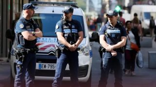 حجز أزيد من 9 أطنان من الحشيش داخل شاحنة قادمة من المغرب قرب ليون بفرنسا…..