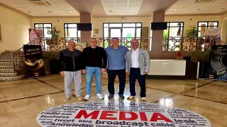 وفد من الإداعات الحرة الفلسطينية يبحثون عن سبل التعاون مع بيت الصحافة المغربي.