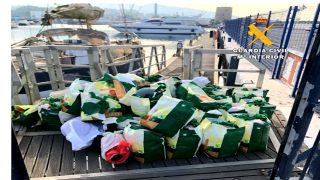 Saisie de 1,2 tonne de tabac à chicha à bord d’un yacht de luxe en direction du Maroc