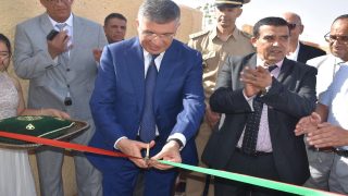 افتتاح مسبح وملعب قرب وتكريم المتقاعدين والمتفوقين بأوطاط الحاج احتفاءً بعيد العرش المجيد