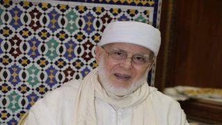 توفي شيخ الطريقة القادرية البودشيشية جمال القادري بودشيش، اليوم الجمعة