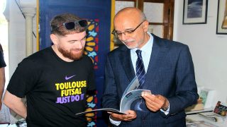 تقرير حول توقيع اتفاقية شراكة بين مؤسسة طنجة الكبرى والجمعية الرياضية تولوز لكرة القدم داخل القاعة