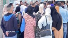 الحرمان والتهميش وتأخر الأجور يقود المئات من العمال الى الاعتصام أمام ولاية طنجة