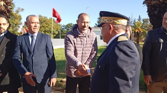 عامل إقليم الخميسات السيد عبداللطيف النحلي يترأس مراسيم تحية العلم بمناسبة الذكرى 70 لعيد الإستقلال المجيد .