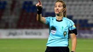 الحكمة الدولية بشرى كربوبي تعلن اعتزالها بعد 25 سنة من العطاء