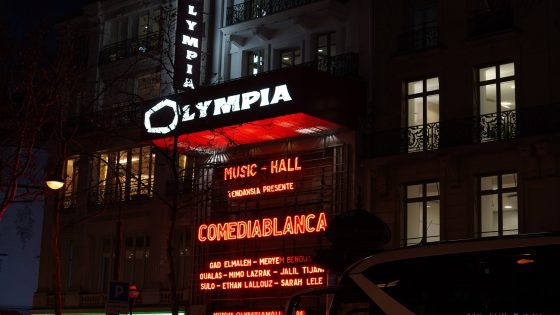 DE CASABLANCA À L’OLYMPIA : COMEDIABLANCA SIGNE LA PREMIÈRE ÉTAPE DE SA TOURNÉE INTERNATIONALE