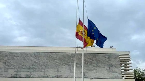 Adamuz : des drapeaux en berne à l’Ambassade d’Espagne au Maroc, un message diplomatique à forte portée humaine