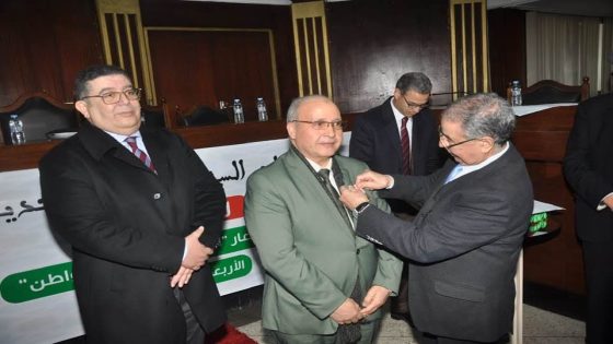 توشيح الأستاذ محمد المغاري بوسام الاستحقاق الوطني من الدرجة الممتازة