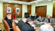 عامل عمالة مكناس يترأس اجتماعاً تنسيقياً لضمان تموين الأسواق وتعزيز المراقبة استعداداً لشهر رمضان المبارك