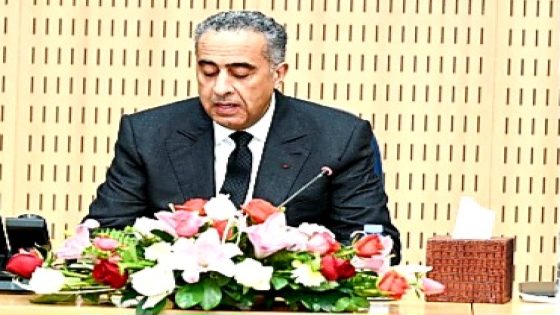 السيد حموشي يشرف على تسليم الأوسمة الملكية السامية التي تفضل صاحب الجلالة بالإنعام بها على أطر وموظفي المديرية العامة لمراقبة التراب الوطني