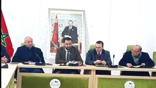 مجلس جماعة رباط الخير يصادق على حزمة قرارات تنظيمية وتنموية خلال دورة فبراير 2026 برئاسة محمد بوستة