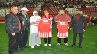 لأول مرة في البطولة الاحترافية الأولى: الكوديم يشارك الصف الأول مع غريمه المغرب الفاسي