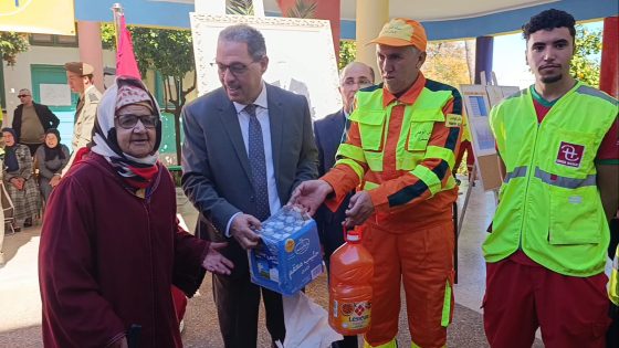 عامل إقليم صفرو يعطي انطلاقة توزيع “قفة رمضان 1445” دعما للأسر الهشة