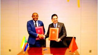 المغرب وجزر القمر يلغيان التأشيرات لحاملي الجوازات الدبلوماسية