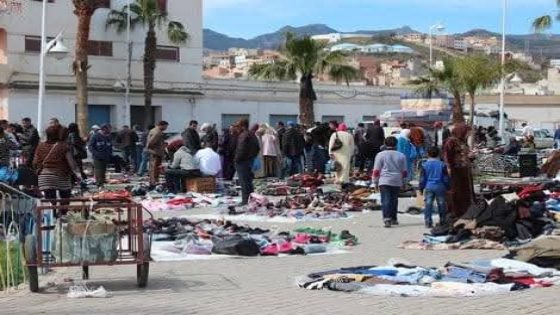 تغول الفراشة في بني مكادة يبتلع الشوارع والأزقة ، ويخنق حركة السير والجولان”ليحول المنطقة إلى بنغلاديش.