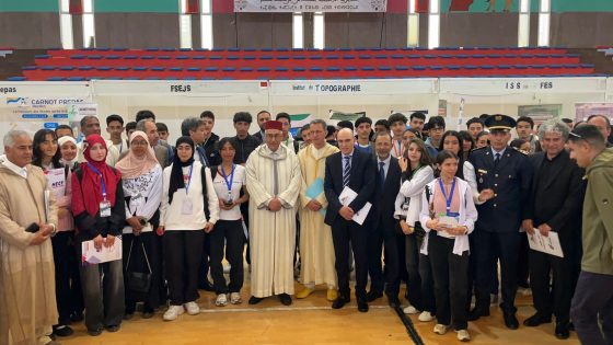 عامل مكناس عبد الغني الصبار يشرف على افتتاح المنتدى الإقليمي لآفاق التوجيه ويؤكد دعم التلاميذ في رسم مستقبلهم