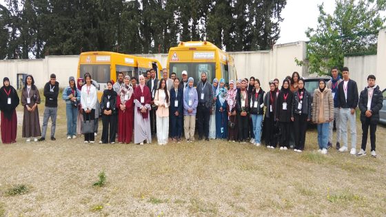 جمعية ملتقى أدرار تفتح آفاق المستقبل أمام متفوقي إقليم بولمان عبر رحلة تربوية إلى مكناس