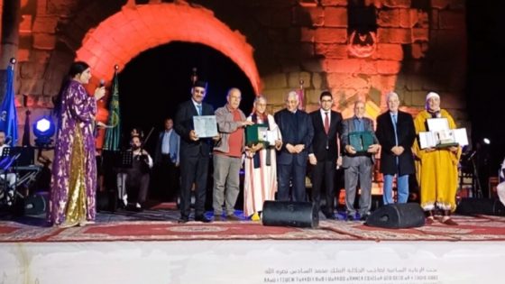 تكريم رموز التراث المغربي يضيء افتتاح مهرجان وليلي الدولي بمكناس