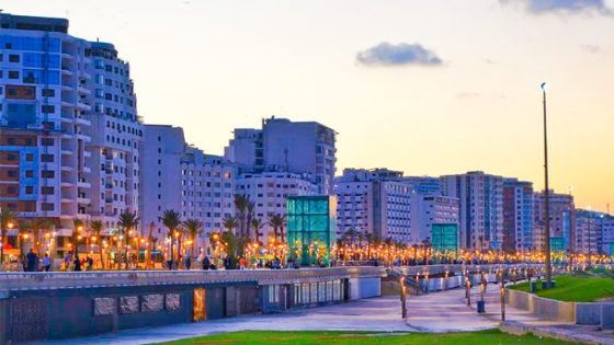 طنجة على إيقاع الأسود.. أرباب المطاعم والحانات يطلبون ساعات إضافية للنشاط